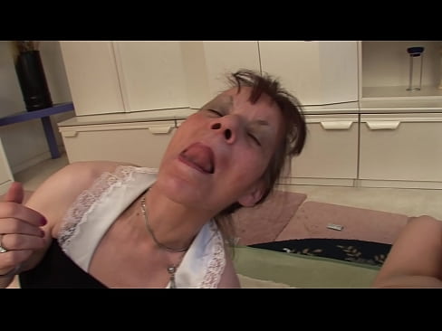❤️ Dos abuelas y un abuelo hacen un trío ❤️ Super sexo en es.sexera.ru ❌️