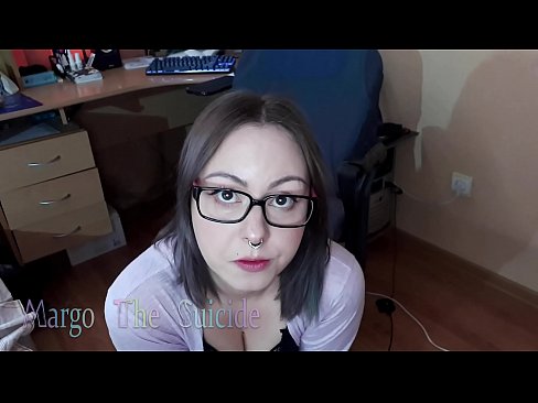 ❤️ Chica sexy con gafas chupa consolador profundamente en la cámara ❤️ Super sexo en es.sexera.ru ❌️