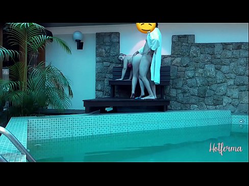 ❤️ El jefe invita a la criada a la piscina, pero no pudo resistirse a una caliente ❤️ Super sexo en es.sexera.ru ❌️